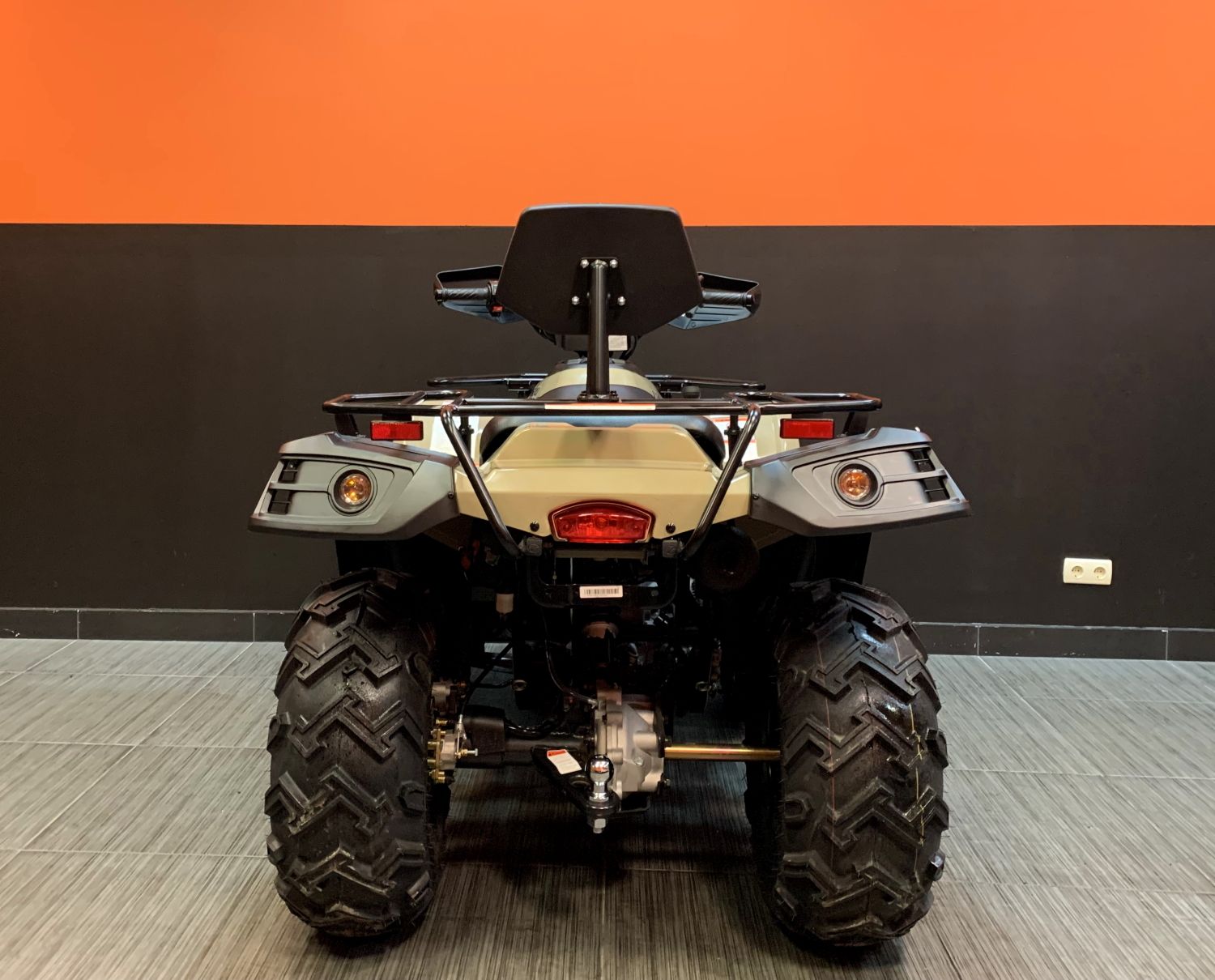 Квадроцикл Linhai-Yamaha D300 с ПСМ (Песочный)