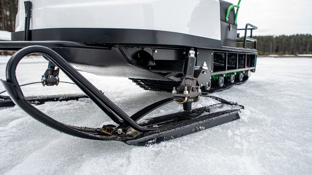 Снегоход "АРТИК-4Т" ЛОНГ 20 л.с (Белый)